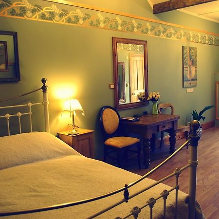 Crown House Suites Halifax Kamer foto