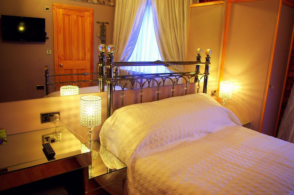 Crown House Suites Halifax Kamer foto