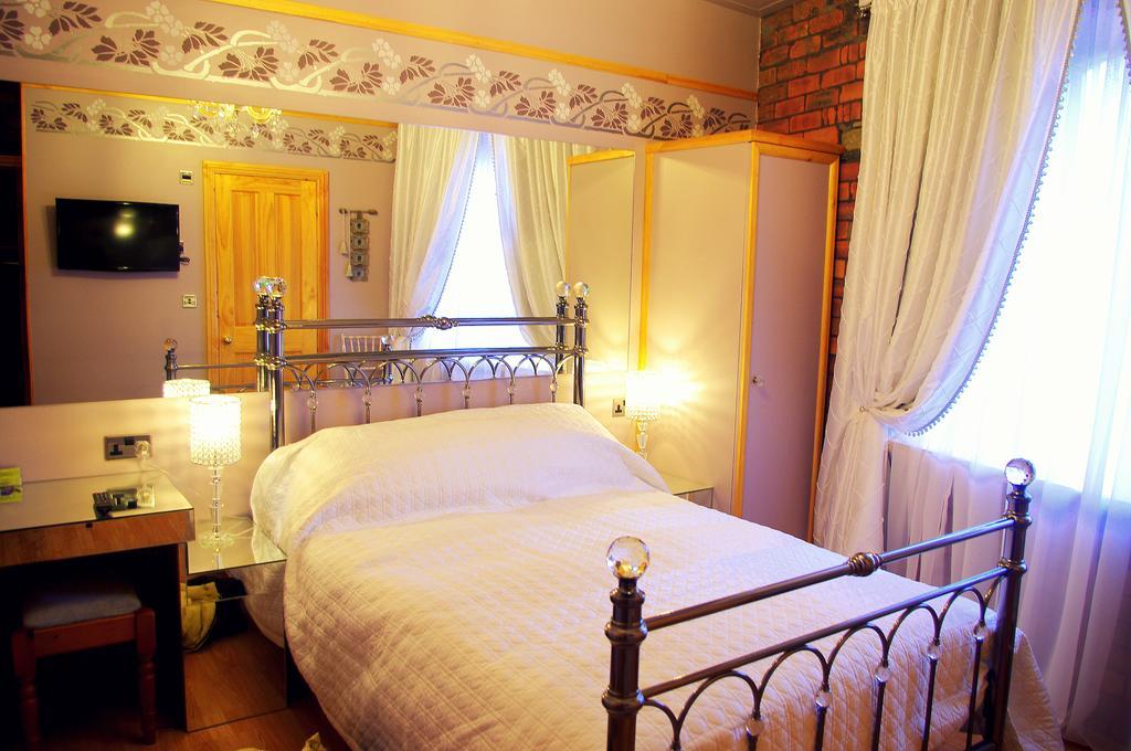 Crown House Suites Halifax Kamer foto